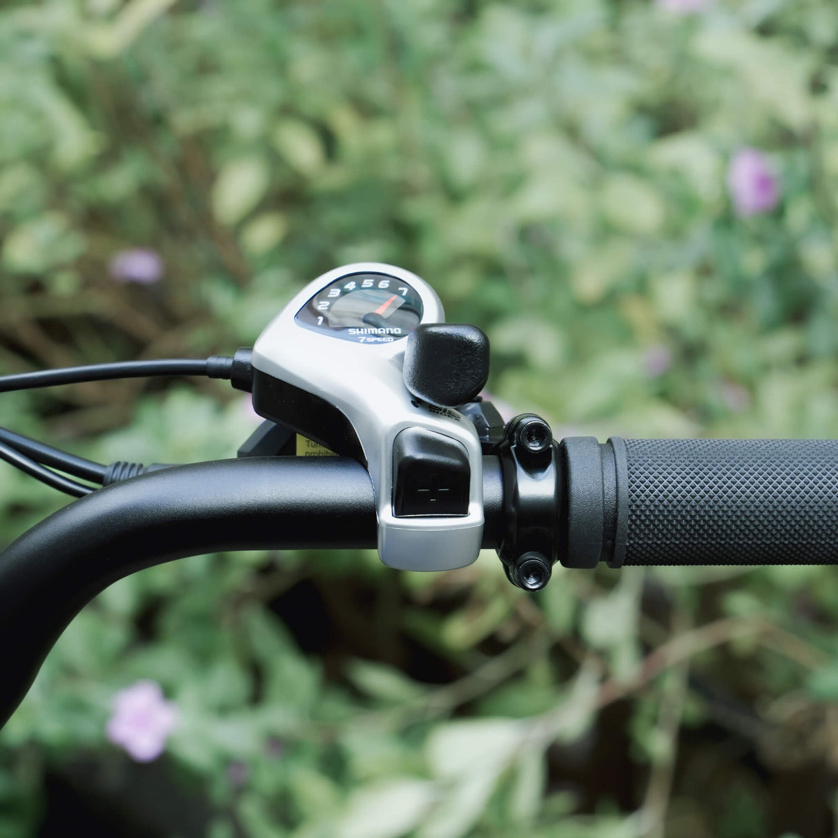 CYRUSHER Rover 26" vélo électrique tout suspendu pneus fat moteur 250W 52V 15,6Ah Batterie