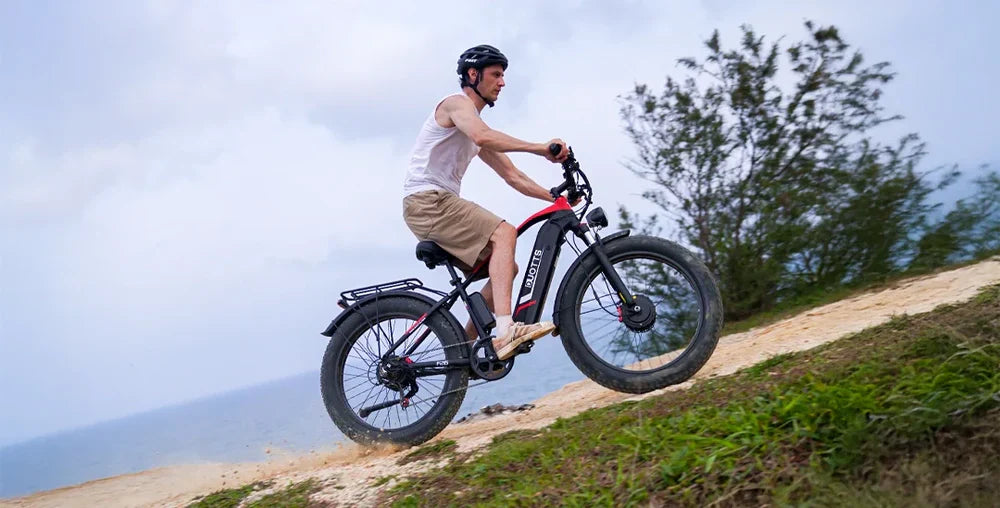 Comment monter une côte en vélo électrique sans difficulté ? Guide complet sur le couple moteur et les techniques de pilotage.