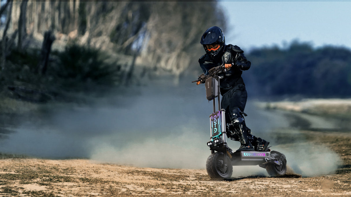 OOTD T90 13" All-Terrain Trotinette à 2 Roues Trotinette Électrique 3000W*2 Moteurs Doubles 60V 31.2Ah Batterie