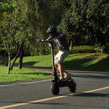 YUME Predator 13" Trottinette électrique tout-terrain 4000W*2 Moteurs doubles 72V 50Ah Batterie