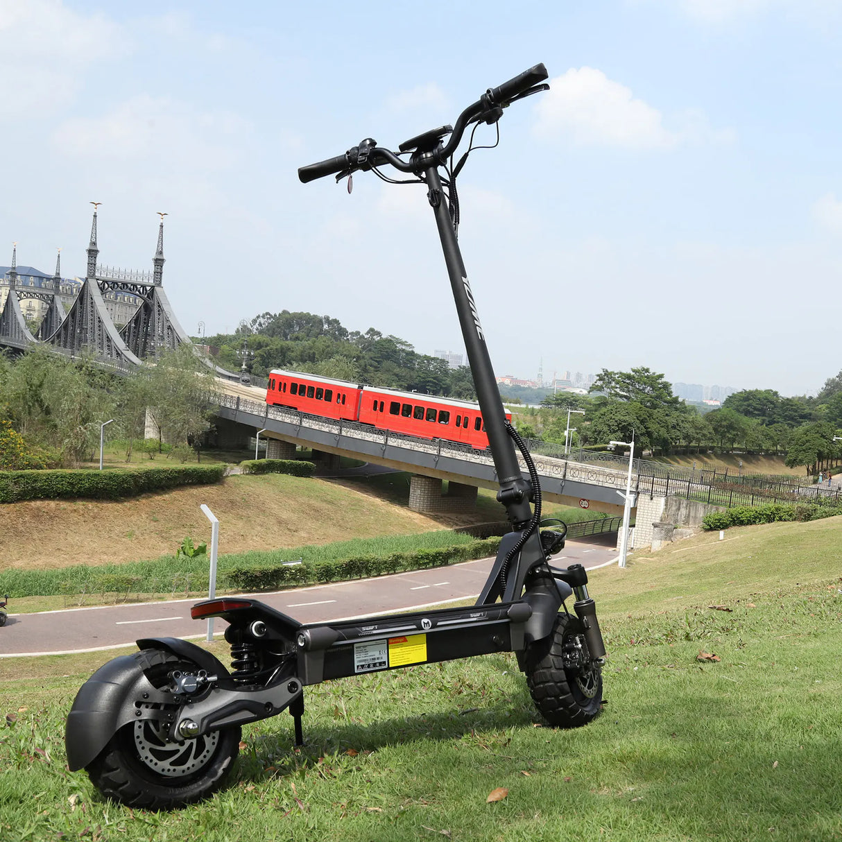 YUME Swift 10" Trottinette électrique de banlieue 1200W Moteur 48V 22.5Ah Batterie