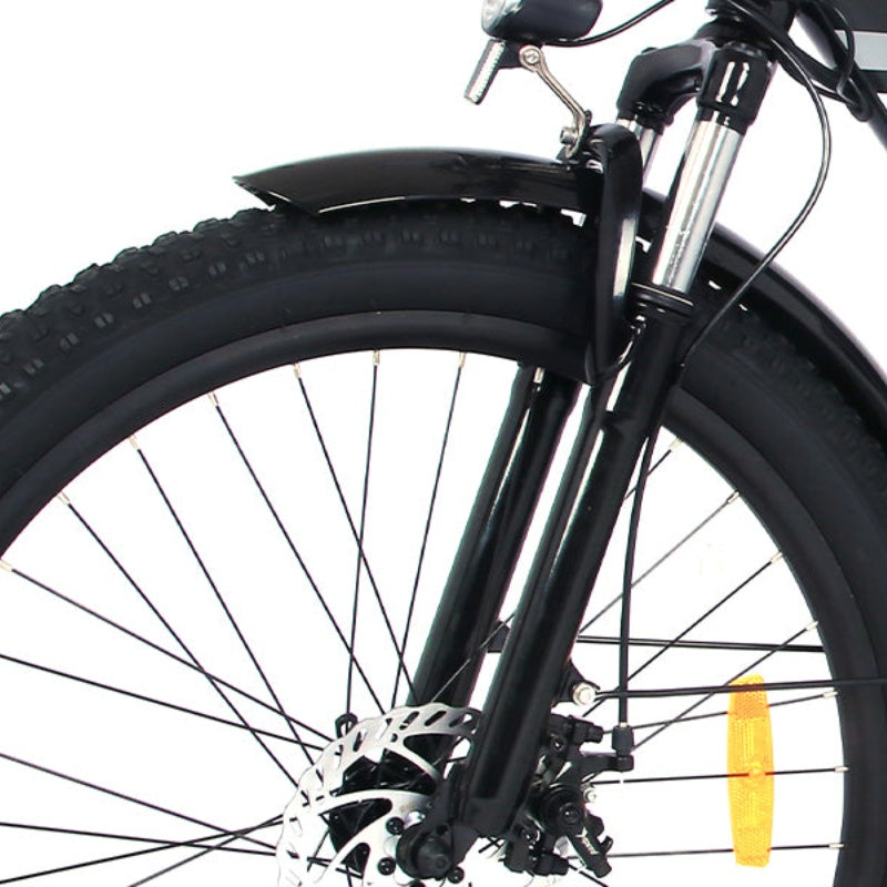 Le vélo de montagne électrique OneSport OT13 possède d'excellentes propriétés d'amorti et d'absorption des chocs, offrant aux cyclistes une expérience de conduite confortable et stable.